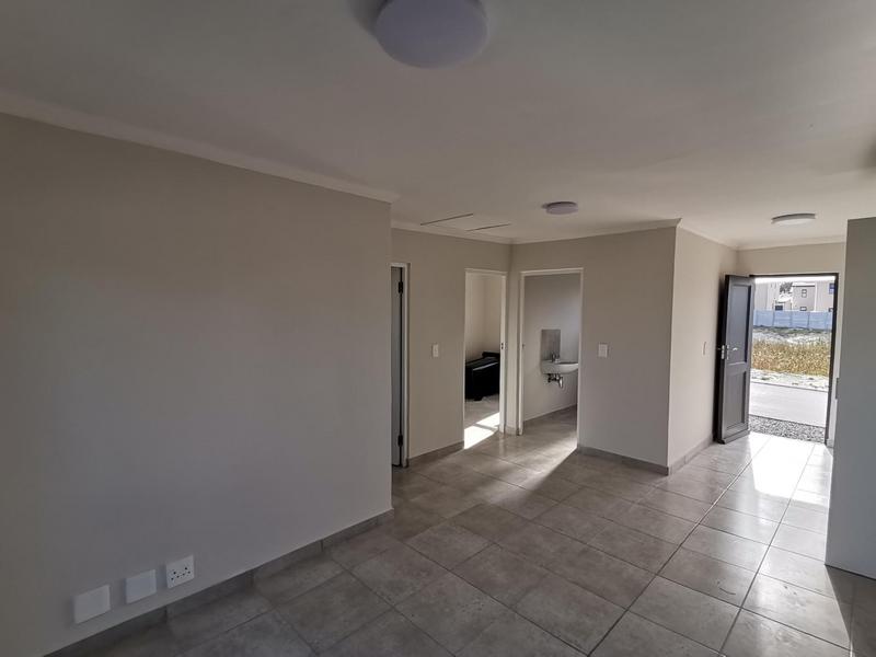 To Let 2 Bedroom Property for Rent in Austinville Western Cape